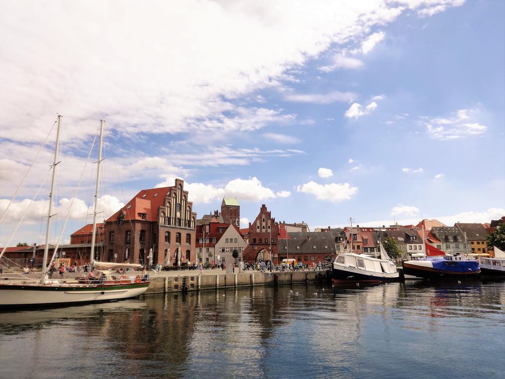 Ferienwohnung Am Alten Hafen Висмар Экстерьер фото